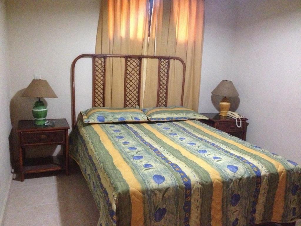 Carey House Hotel Santo Domingo Room photo