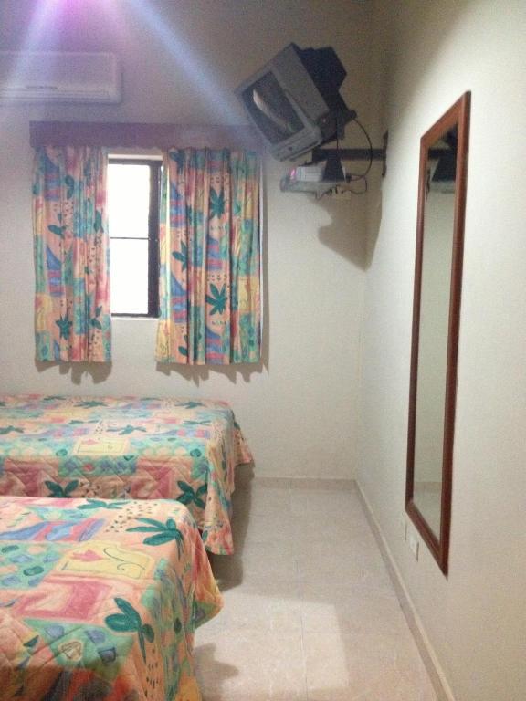Carey House Hotel Santo Domingo Room photo